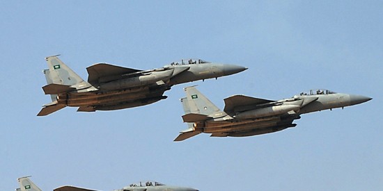 Saudi Arabia tính điều 100 chiến đấu cơ, 15 vạn quân 'dập' Houthi ảnh 1