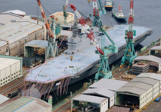 Cận cảnh tàu trực thăng Izumo của Hải quân Nhật ảnh 2