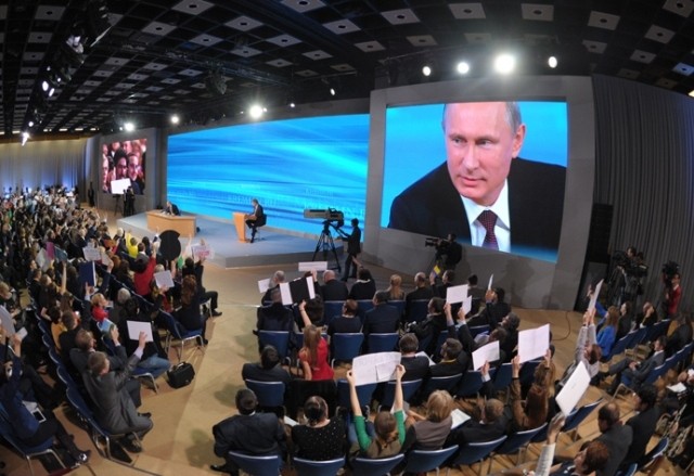 Đối thoại hóm hỉnh của ông Putin với người dân ảnh 5