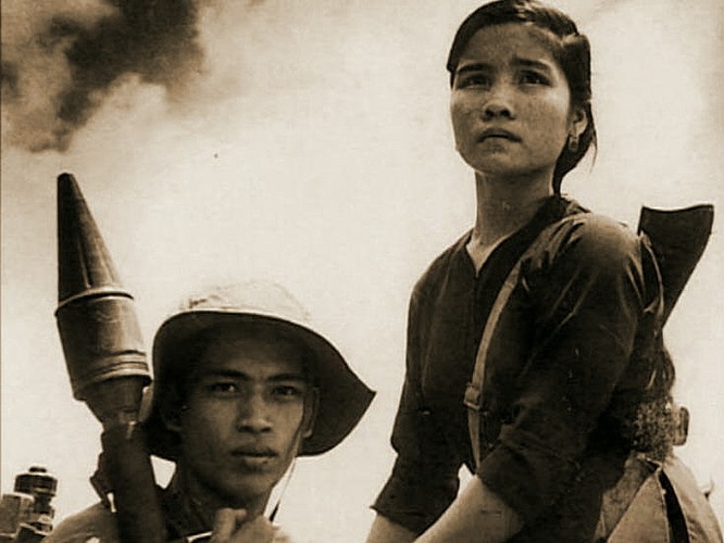 Bóng hồng Việt Nam - trên cả anh hùng - (phần 1) ảnh 30
