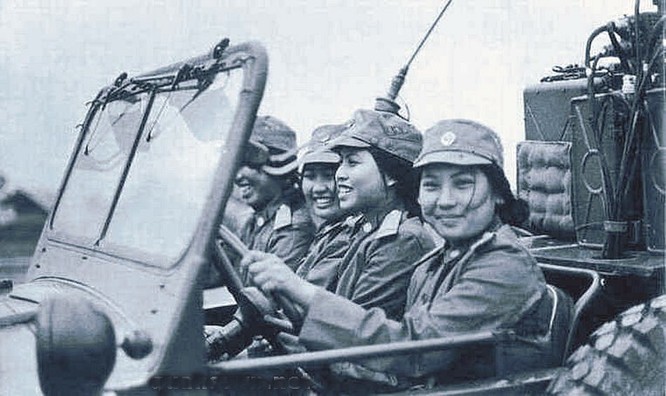 Bóng hồng Việt Nam - trên cả anh hùng - (phần 2) ảnh 6
