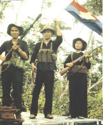 Bóng hồng Việt Nam - trên cả anh hùng - (phần 2) ảnh 10
