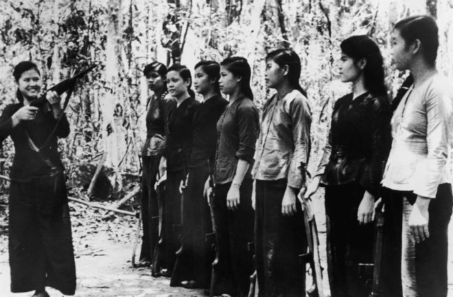 Bóng hồng Việt Nam - trên cả anh hùng - (phần 2) ảnh 17