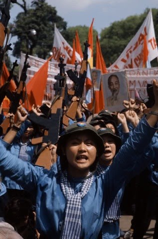 Bóng hồng Việt Nam - trên cả anh hùng - (phần 2) ảnh 46
