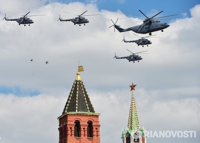 Cận cảnh không quân Nga diễn tập diễu hành trên bầu trời Moscow ảnh 6