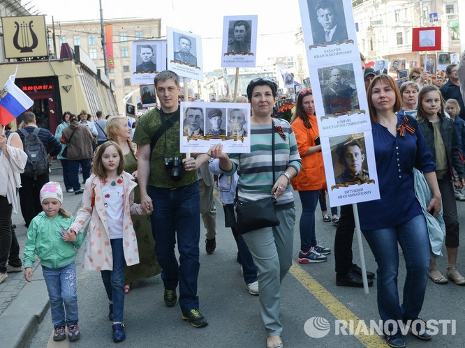 12 triệu người Nga tham gia tuần hành “Trung đoàn bất tử” ảnh 13