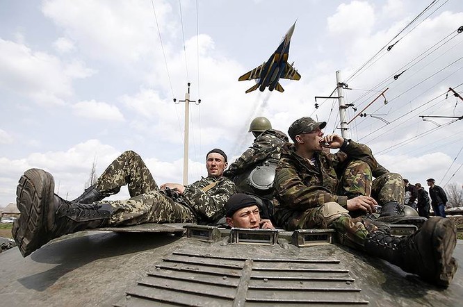 Cận cảnh xung đột Ukraine: một năm thảm họa ảnh 6