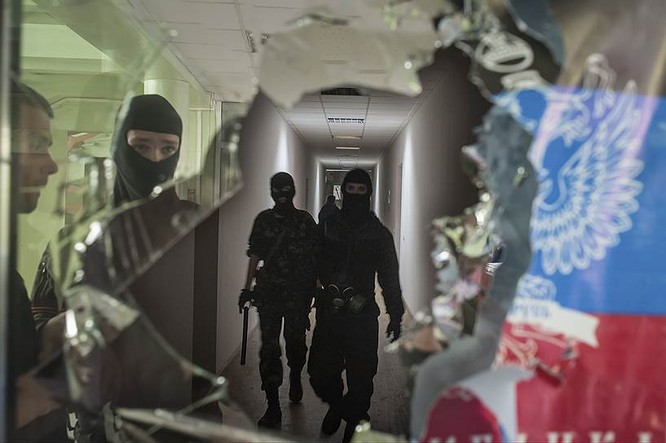 Cận cảnh xung đột Ukraine: một năm thảm họa ảnh 8