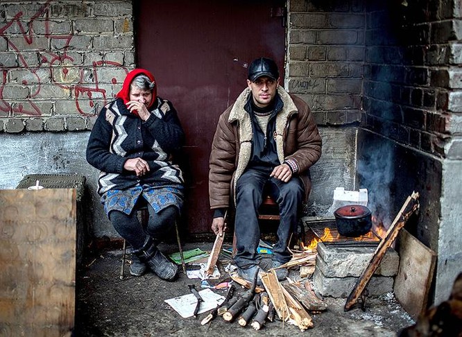 Cận cảnh xung đột Ukraine: một năm thảm họa ảnh 78