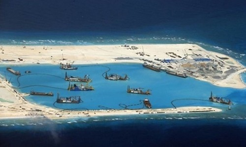 Trung Quốc tuyên bố sắp cải tạo xong các bãi đá ở Biển Đông ảnh 1