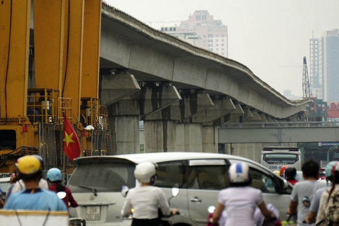 Tại sao đường sắt đô thị Cát Linh - Hà Đông uốn lượn mấp mô? ảnh 1