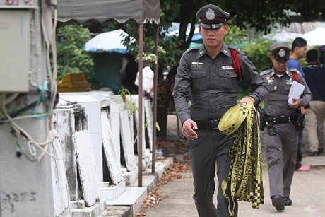 Thống chế không quân Thái Lan bị nghi tự sát trong chùa ảnh 1