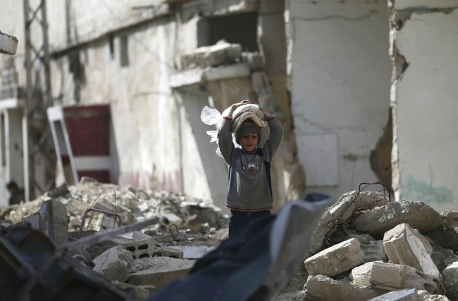 Chùm ảnh trẻ em Trung Đông trong chiến tranh ảnh 3