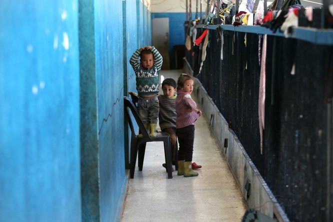 Chùm ảnh trẻ em Trung Đông trong chiến tranh ảnh 10