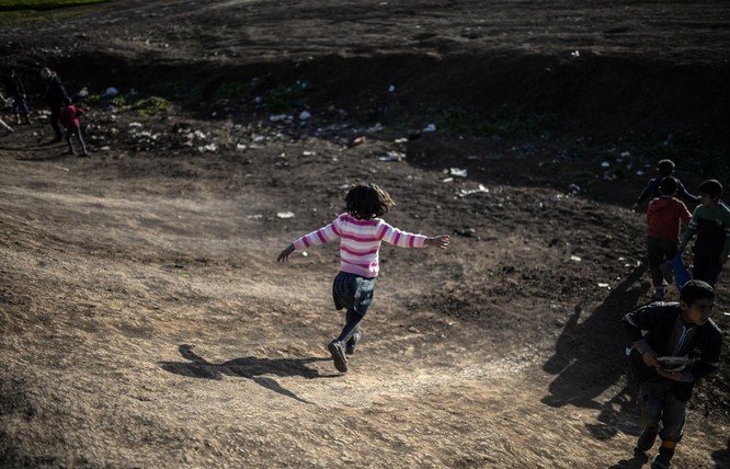 Chùm ảnh trẻ em Trung Đông trong chiến tranh ảnh 20