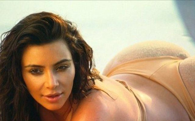 Nóng bỏng mỹ nhân Kim Kardashian “siêu vòng ba“ ảnh 29
