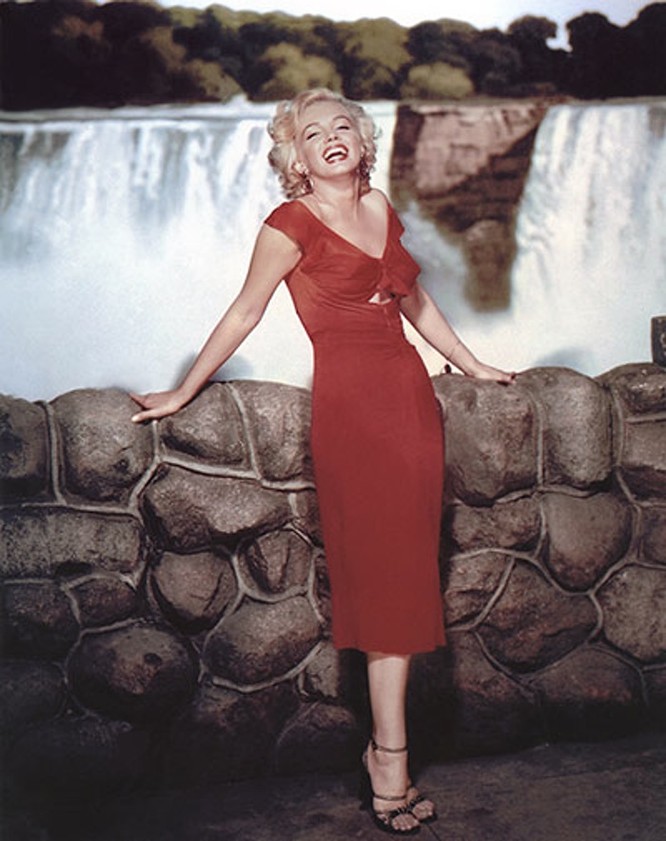 Nữ minh tinh hồng nhan bạc mệnh Marilyn Monroe - chuyện đời và ảnh nuy ảnh 17