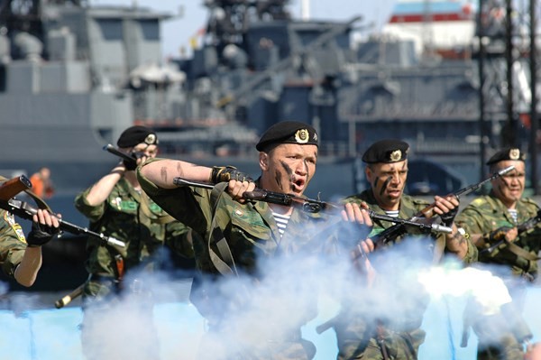 Hải quân đánh bộ Nga – Mạnh hơn nguyên tử ảnh 9