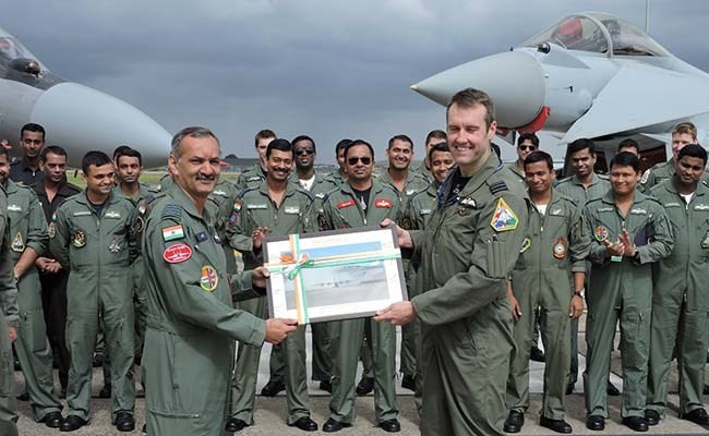 Vì sao Su-30MKI Ấn Độ thắng tuyệt đối Typhoon Anh? ảnh 4