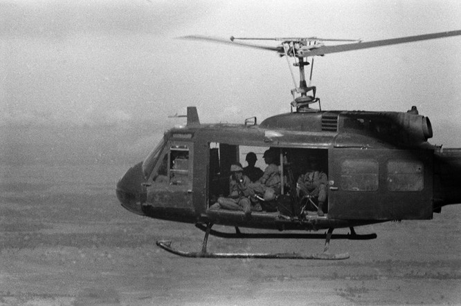 Cuộc chiến trực thăng Mỹ ở Việt Nam ảnh 28