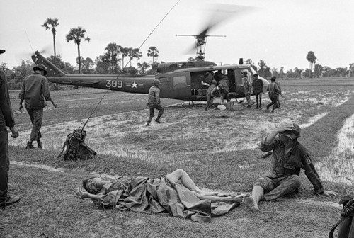 Cuộc chiến tranh Việt Nam qua ảnh của Henry Hyuet ảnh 50