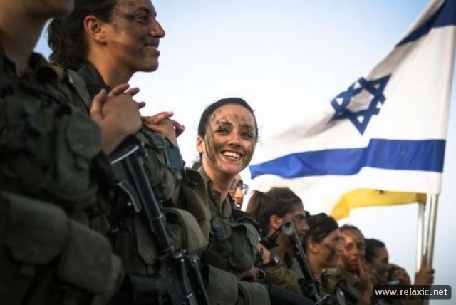 Những nữ quân nhân xinh đẹp Israel khiến giới mày râu cũng phải cúi chào ảnh 20