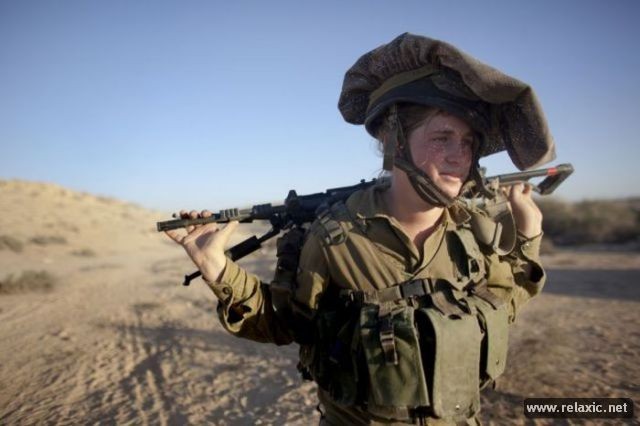 Những nữ quân nhân xinh đẹp Israel khiến giới mày râu cũng phải cúi chào ảnh 21
