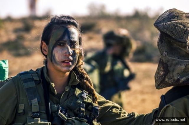 Những nữ quân nhân xinh đẹp Israel khiến giới mày râu cũng phải cúi chào ảnh 31