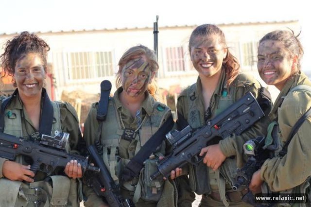 Những nữ quân nhân xinh đẹp Israel khiến giới mày râu cũng phải cúi chào ảnh 32