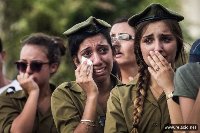 Những nữ quân nhân xinh đẹp Israel khiến giới mày râu cũng phải cúi chào ảnh 43