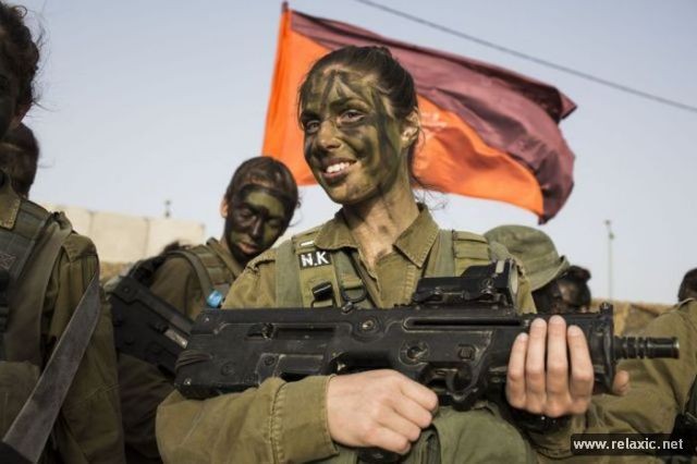 Những nữ quân nhân xinh đẹp Israel khiến giới mày râu cũng phải cúi chào ảnh 47