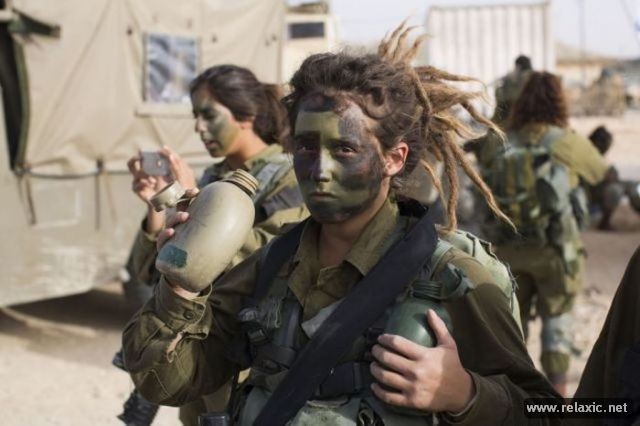 Những nữ quân nhân xinh đẹp Israel khiến giới mày râu cũng phải cúi chào ảnh 54