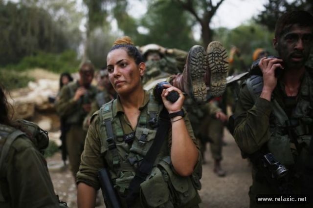 Những nữ quân nhân xinh đẹp Israel khiến giới mày râu cũng phải cúi chào ảnh 57