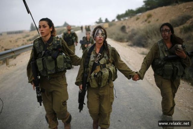 Những nữ quân nhân xinh đẹp Israel khiến giới mày râu cũng phải cúi chào ảnh 59