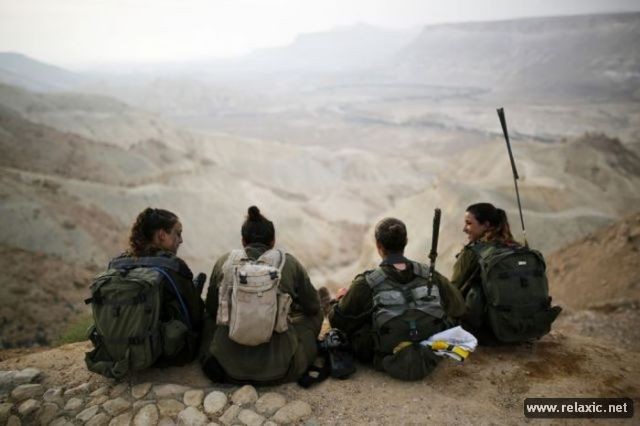 Những nữ quân nhân xinh đẹp Israel khiến giới mày râu cũng phải cúi chào ảnh 64