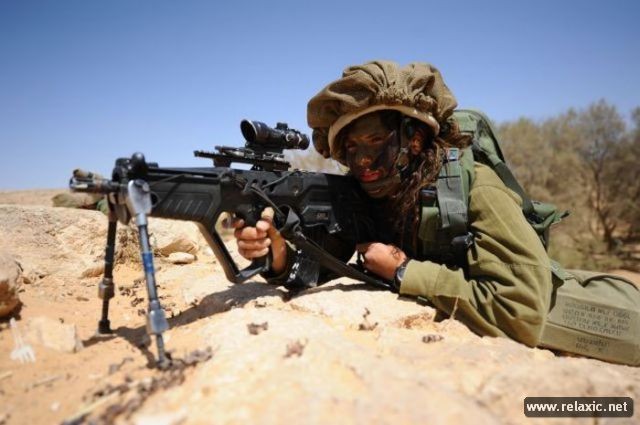 Những nữ quân nhân xinh đẹp Israel khiến giới mày râu cũng phải cúi chào ảnh 98