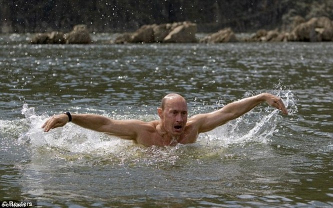 Bí mật giúp ông Putin thành người đàn ông thép ảnh 13