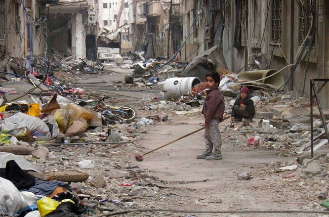 Chùm ảnh thảm họa nhân đạo trẻ em ở địa ngục Syria ảnh 15