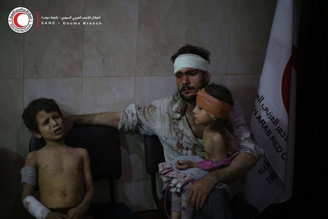 Chùm ảnh thảm họa nhân đạo trẻ em ở địa ngục Syria ảnh 44