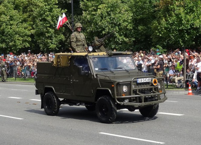 Cuộc diễu hành quân đội Ba Lan ở Warsaw ảnh 22