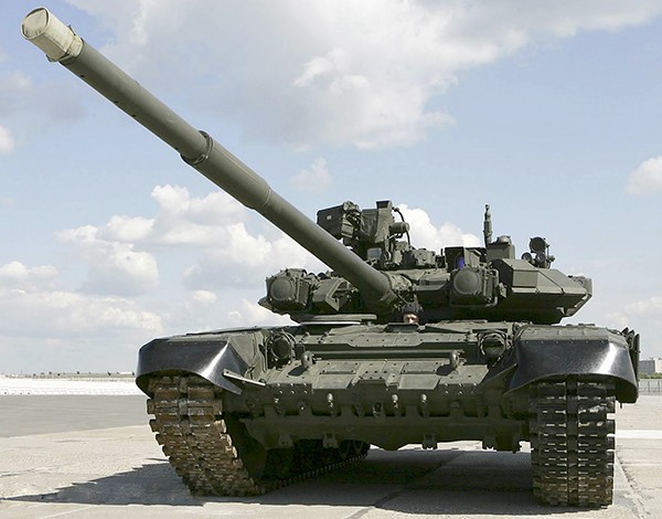 T-90 thử nghiệm thực tế chiến đấu trong sa mạc ảnh 8