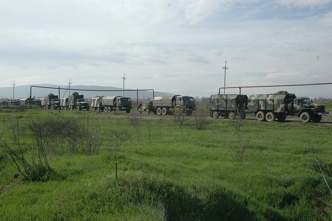 Đột nhập lữ đoàn Bộ binh cơ giới số 18 quân đội Nga ảnh 33