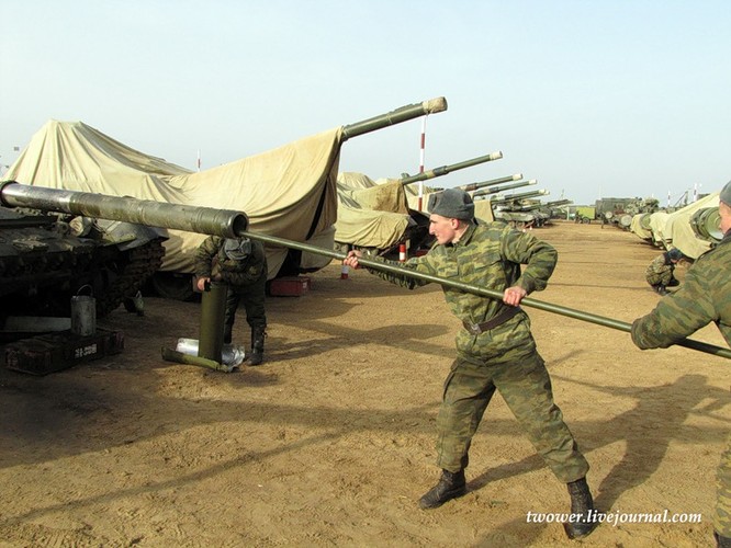 Đột nhập ngày kỹ thuật lữ đoàn bộ binh cơ giới số 20 Nga ảnh 60