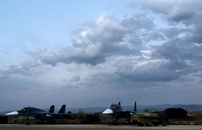 Đột nhập căn cứ không quân Nga ở Syria ảnh 14