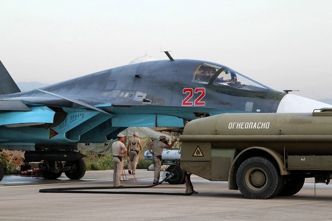 Đột nhập căn cứ không quân Nga ở Syria ảnh 15