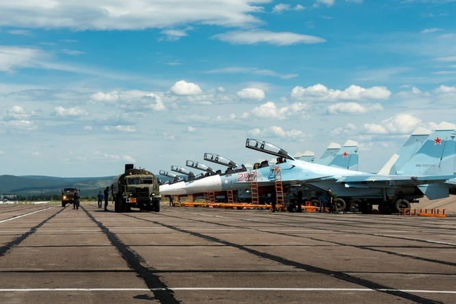 Một ngày trong căn cứ không quân chiến lược Nga ảnh 3
