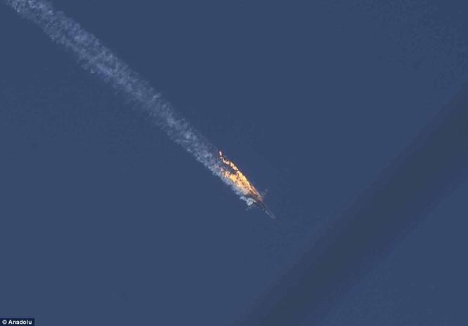 12 giờ trốn thoát ly kỳ của phi công Su-24 Nga trong phòng tuyến khủng bố ảnh 3