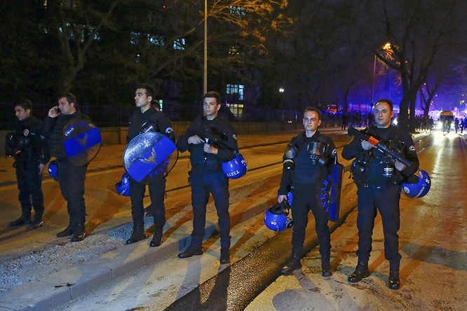 Khủng bố ở Ankara khiến 28 người thiệt mạng ảnh 6
