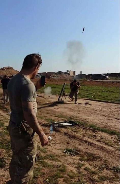 Video + photo của một cựu binh người Anh, chiến đấu trong hàng ngũ người Kurd chống IS ảnh 24