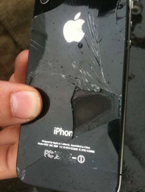 Apple iPhone 6 nổ tung và bốc cháy trong chuyến bay từ Washington đến Hawaii ảnh 1